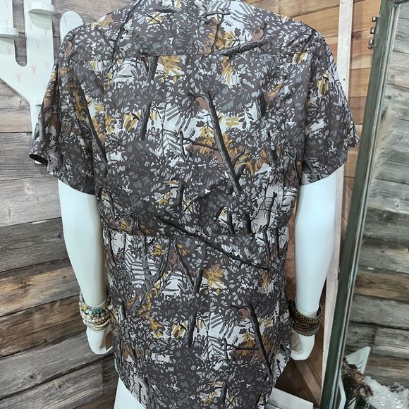 EUC Bushlan Camo Button Up Hunting Shirt in Gray - Picture 4 of 6